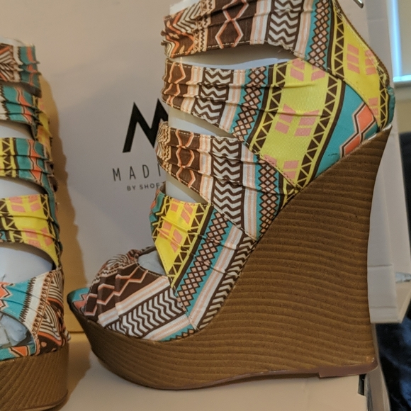 Platform Wedges - Picture 3 of 4